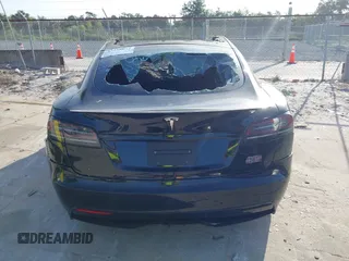 2022 Tesla Model S Plaid z VIN 5YJSA1E64NF477659, wystawiony jako IAAI lot #42358072 z przebiegiem Nie podano mil oraz . Historia ofert i sprzedaży dostępna na DreamBid. Obrazek 15.