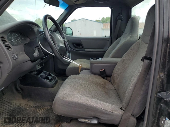 2002 Ford Ranger XL z VIN 1FTYR10U72TA09491, wystawiony jako Copart lot #61440305 z przebiegiem 150 278 mil mil oraz Czysty tytuł • Clean title. Historia ofert i sprzedaży dostępna na DreamBid. Obrazek 7.