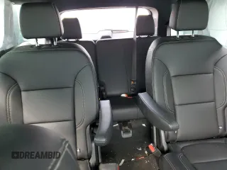 2022 Chevrolet Traverse LT z VIN 1GNERHKW8NJ113120, wystawiony jako Copart lot #52625205 z przebiegiem Nie podano mil oraz Szkoda całkowita • Salvage title. Historia ofert i sprzedaży dostępna na DreamBid. Obrazek 10.