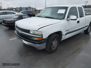 2002 Chevrolet Silverado 1500 LS with VIN 2GCEC19W421401620, listed as a IAAI auction lot 41228732 with 144,389 mi miles. Bid and sale history available at carsss.com. Image 6.