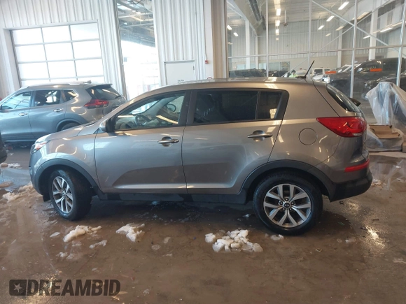 2015 Kia Sportage LX with VIN KNDPB3ACXF7686082, listed as a IAAI auction lot 41282616 with 107,613 mi miles and . Bid and sale history available at carsss.com. Image 14.
