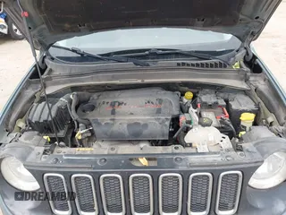 2017 Jeep Renegade Sport z VIN ZACCJAAB9HPF86929, wystawiony jako IAAI lot #42433375 z przebiegiem 218 378 mil mil oraz . Historia ofert i sprzedaży dostępna na DreamBid. Obrazek 10.