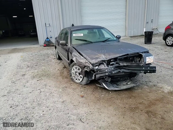 2007 Mercury Grand Marquis GS with VIN 2MEFM74V07X633931, listed as a Copart auction lot 50880435 with 26,860 mi miles and Non Repairable. Bid and sale history available at carsss.com. Image 11.