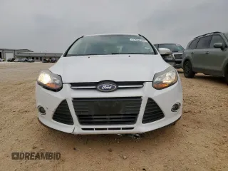 2014 Ford Focus SE z VIN 1FADP3K24EL187042, wystawiony jako Copart lot #57636395 z przebiegiem 105 918 mil mil oraz Szkoda całkowita • Salvage title. Historia ofert i sprzedaży dostępna na DreamBid. Obrazek 5.