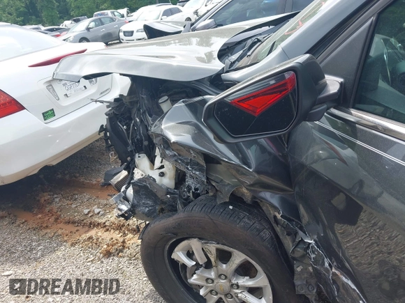 2019 Chevrolet Equinox LT z VIN 2GNAXTEV6K6190023, wystawiony jako IAAI lot #42277035 z przebiegiem 121 218 mil mil oraz . Historia ofert i sprzedaży dostępna na DreamBid. Obrazek 6.