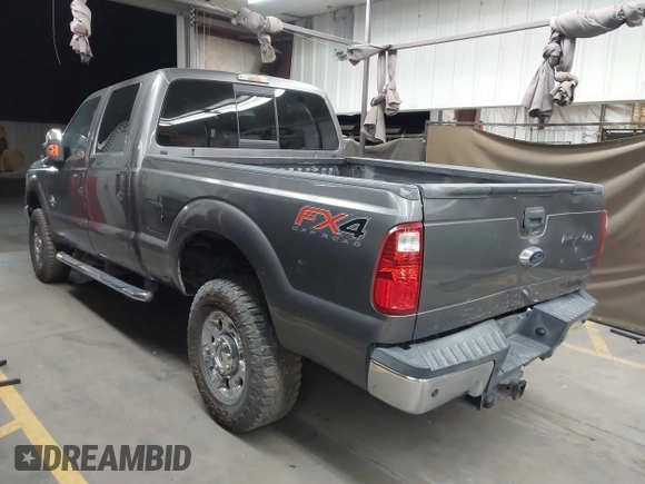 2014 Ford F-250 XL with VIN 1FT7W2BT5EEA90059, listed as a IAAI auction lot 42160901 with 123,975 mi miles and . Bid and sale history available at DreamBid. Image 3.