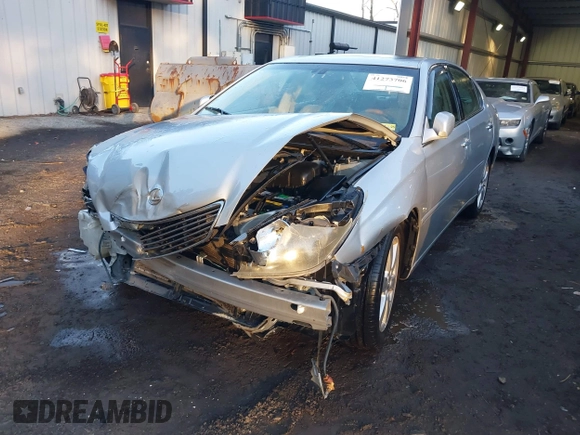 2005 Lexus ES 330 with VIN JTHBA30G355067558, listed as a IAAI auction lot 41273706 with 202,361 mi miles. Bid and sale history available at carsss.com. Image 17.