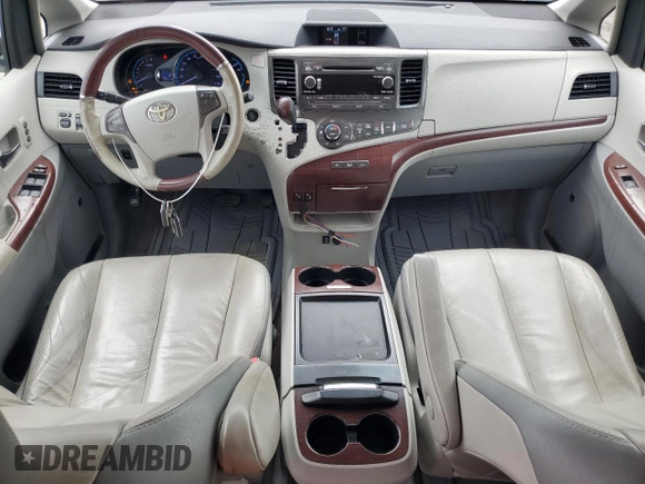 2011 Toyota Sienna XLE with VIN 5TDDK3DC6BS004295, listed as a Copart auction lot 65534555 with 195,143 mi miles and Clean title. Bid and sale history available at DreamBid. Image 8.