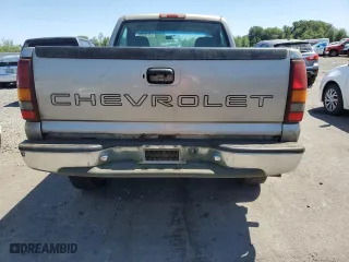 2000 Chevrolet Silverado 1500 with VIN 1GCEK14W5YZ305361, listed as a Copart auction lot 63910894 with 0 mi miles and Salvage Title. Bid and sale history available at carsss.com. Image 6.