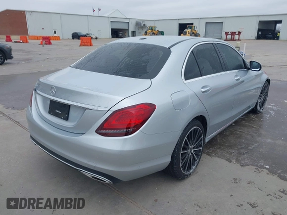 2021 Mercedes-Benz C 300 with VIN W1KWF8DB8MR635817, listed as a IAAI auction lot 41611333 with 26,198 mi miles and . Bid and sale history available at DreamBid. Image 4.