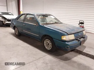1993 Ford Tempo z VIN 1FAPP31X5PK229656, wystawiony jako IAAI lot #41788568 z przebiegiem 64 620 mil mil oraz . Historia ofert i sprzedaży dostępna na DreamBid. Obrazek 1.