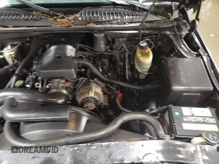 1999 Chevrolet Silverado 2500 LT с VIN 1GCGK29U6XE212232, выставлен на аукционе Copart как лот 86883974 с пробегом 220 169 миль миль и Списание • Salvage title. История ставок и продаж доступна на DreamBid. Изображение 12.