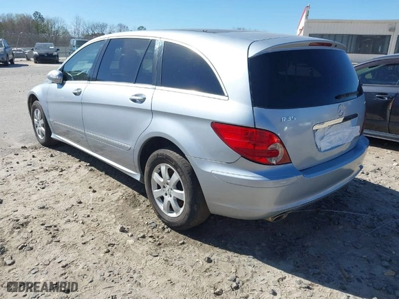 2007 Mercedes-Benz R-Class 3.5L with VIN 4JGCB65E77A049243, listed as a IAAI auction lot 41815589 with NaN miles. Bid and sale history available at carsss.com. Image 3.