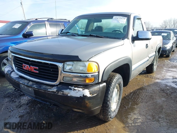 1999 GMC New Sierra 1500 SLE with VIN 1GTEK14T4XE539051, listed as a IAAI auction lot 41472124 with 151,088 mi miles. Bid and sale history available at carsss.com. Image 2.