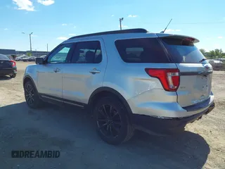 2018 Ford Explorer XLT with VIN 1FM5K8D85JGC40261, listed as a IAAI auction lot 40551477 with 70,177 mi miles and . Bid and sale history available at DreamBid. Image 3.
