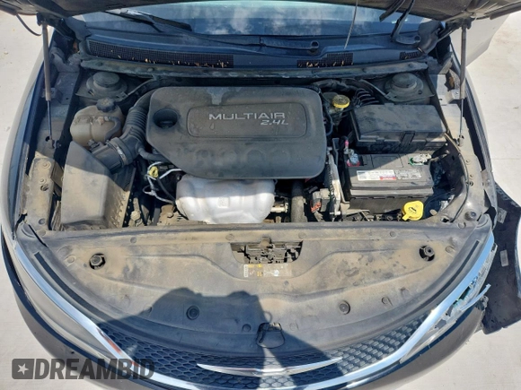 2015 Chrysler 200 Limited with VIN 1C3CCCAB0FN680374, listed as a Copart auction lot 60542615 with 241,857 mi miles and Salvage title. Bid and sale history available at DreamBid. Image 11.