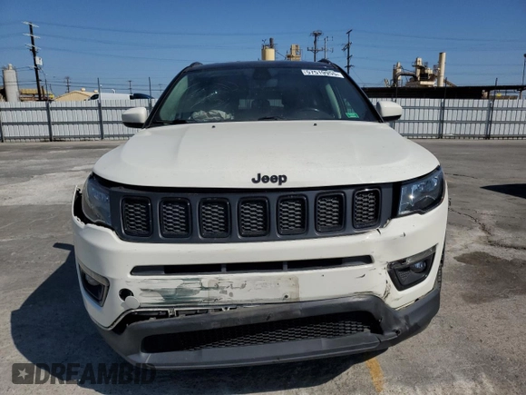 2019 Jeep Compass Altitude with VIN 3C4NJCBB4KT833213, listed as a Copart auction lot 57519955 with 82,738 mi miles and Salvage title. Bid and sale history available at DreamBid. Image 5.
