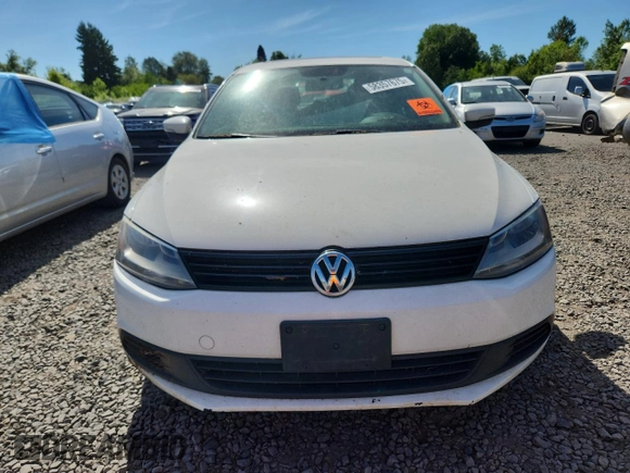 2011 Volkswagen Jetta SE with VIN 3VWDZ7AJ8BM320218, listed as a Copart auction lot 58357675 with 154,096 mi miles and Salvage title. Bid and sale history available at DreamBid. Image 5.