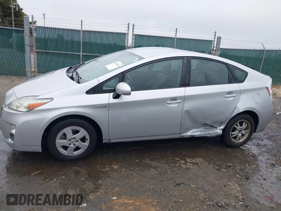 2010 Toyota Prius II with VIN JTDKN3DU8A0228564, listed as a IAAI auction lot 41795365 with 160,578 mi miles. Bid and sale history available at carsss.com. Image 6.