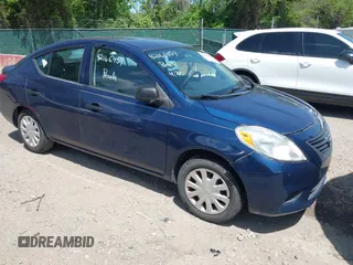 2012 Nissan Versa SV with VIN 3N1CN7AP6CL899654, listed as a IAAI auction lot 42166459 with 121,062 mi miles. Bid and sale history available at carsss.com. Image 1.