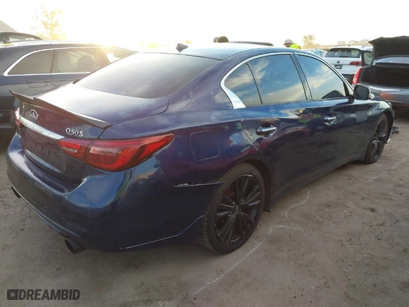 2018 Infiniti Q50 3.0t SPORT with VIN JN1EV7AR5JM431749, listed as a IAAI auction lot 41242560 with 65,654 mi miles. Bid and sale history available at carsss.com. Image 4.