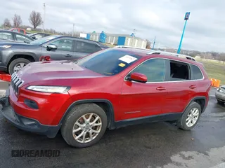 2016 Jeep Cherokee Latitude with VIN 1C4PJLCS1GW239526, listed as a IAAI auction lot 41117287 with 121,928 mi miles. Bid and sale history available at carsss.com. Image 15.