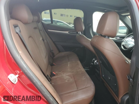 2024 Alfa Romeo Stelvio Ti z VIN ZASPAKBN7R7D70650, wystawiony jako Copart lot #63220614 z przebiegiem 8 078 mil mil oraz Nie do naprawy • Non repairable. Historia ofert i sprzedaży dostępna na DreamBid. Obrazek 11.