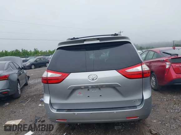2015 Toyota Sienna XLE с VIN 5TDYK3DC3FS579087, выставлен на аукционе IAAI как лот 42456365 с пробегом 127 350 миль миль и . История ставок и продаж доступна на DreamBid. Изображение 16.