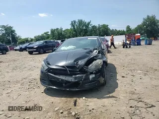 2015 Dodge Dart SXT z VIN 1C3CDFBB8FD432022, wystawiony jako Copart lot #61503575 z przebiegiem 148 064 mil mil oraz Szkoda całkowita • Salvage title. Historia ofert i sprzedaży dostępna na DreamBid. Obrazek 13.