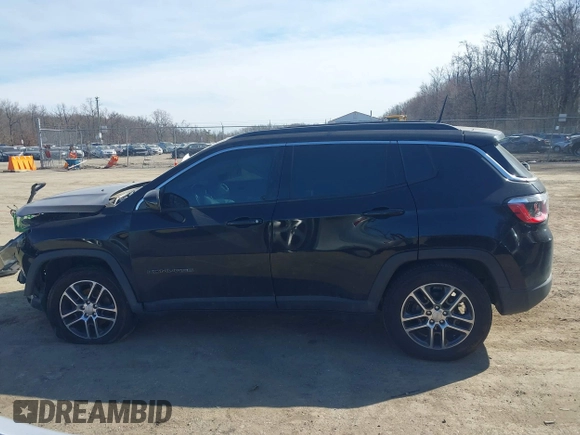 2018 Jeep Compass Altitude with VIN 3C4NJDBB2JT418914, listed as a IAAI auction lot 41759891 with 137,643 mi miles and . Bid and sale history available at carsss.com. Image 14.