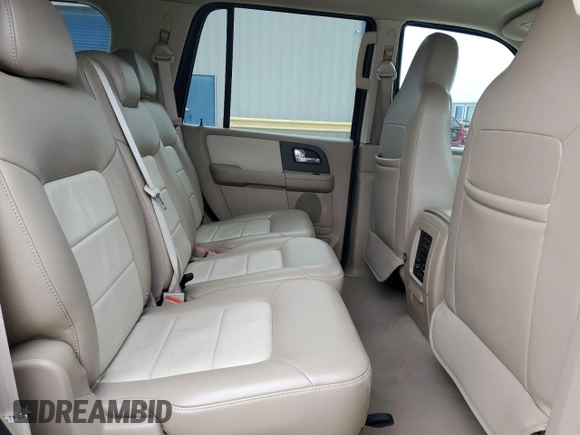 2006 Ford Expedition Eddie Bauer with VIN 1FMPU17586LA75297, listed as a Copart auction lot 45040385 with 180,847 mi miles and Clean Title. Bid and sale history available at carsss.com. Image 11.