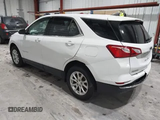 2020 Chevrolet Equinox LT with VIN 2GNAXUEV0L6128219, listed as a IAAI auction lot 41205372 with 106,611 mi miles. Bid and sale history available at carsss.com. Image 3.