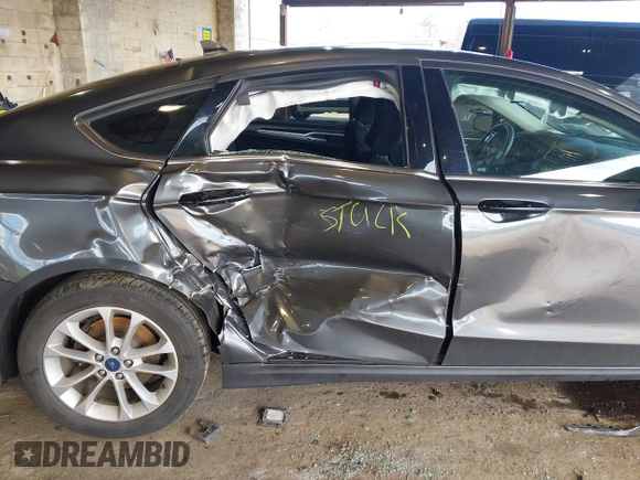 2019 Ford Fusion SE with VIN 3FA6P0HD5KR244720, listed as a IAAI auction lot 41845516 with 57,124 mi miles. Bid and sale history available at carsss.com. Image 6.