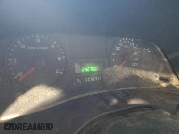 2006 Ford F-350 XL with VIN 1FTWX31576EA75467, listed as a Copart auction lot 48431255 with 256,706 mi miles and Clean Title. Bid and sale history available at DreamBid. Image 9.