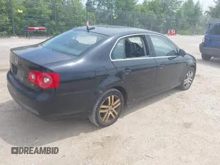 2006 Volkswagen Jetta 2.5L с VIN 3VWSF81K46M786118, выставлен на аукционе IAAI как лот 42700528 с пробегом 213 569 миль миль и . История ставок и продаж доступна на DreamBid. Изображение 4.