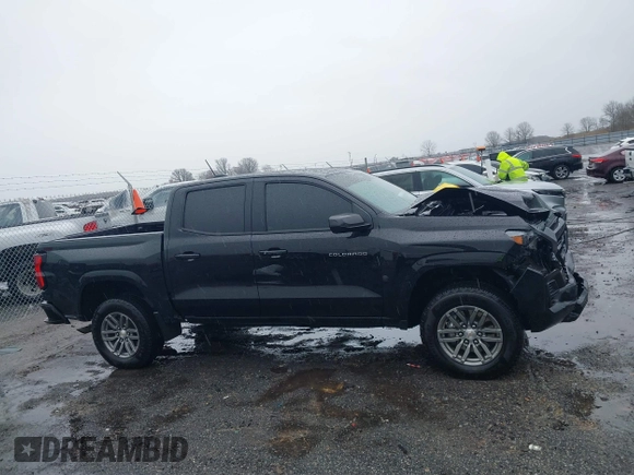 2024 Chevrolet Colorado 2WD LT with VIN 1GCGSCEC6R1172215, listed as a IAAI auction lot 41717428 with 24,966 mi miles. Bid and sale history available at carsss.com. Image 13.