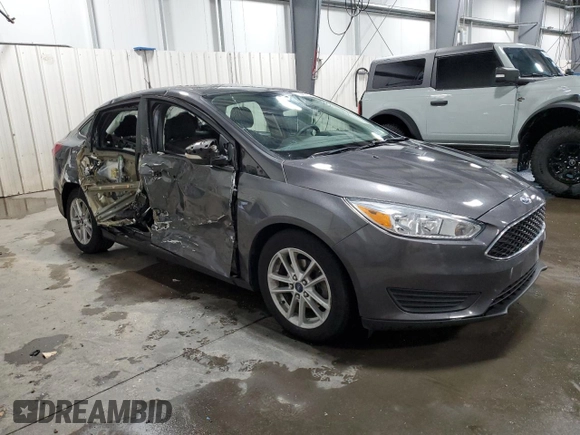 2015 Ford Focus SE with VIN 1FADP3F23FL300782, listed as a Copart auction lot 50462775 with 92,504 mi miles and Salvage Title. Bid and sale history available at carsss.com. Image 4.