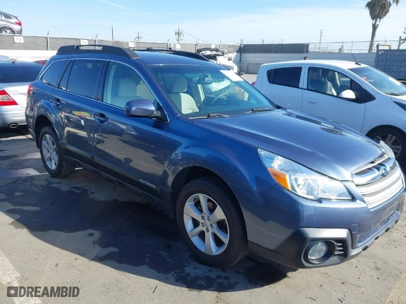 2013 Subaru Outback 2.5i Premium with VIN 4S4BRBCC2D3257578, listed as a IAAI auction lot 41723675 with 80,450 mi miles. Bid and sale history available at carsss.com. Image 1.