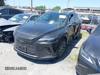 2023 Lexus RX 350 z VIN 2T2BAMCA3PC015704, wystawiony jako IAAI lot #41728927 z przebiegiem 23 356 mil mil oraz . Historia ofert i sprzedaży dostępna na DreamBid. Obrazek 17.