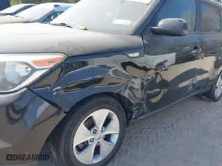 2014 Kia Soul with VIN KNDJN2A25E7045161, listed as a IAAI auction lot 40571623 with 149,270 mi miles. Bid and sale history available at carsss.com. Image 6.