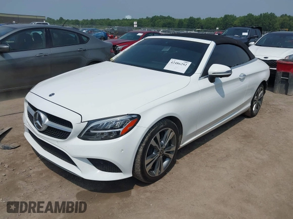 2019 Mercedes-Benz C 300 z VIN WDDWK8EB3KF783527, wystawiony jako IAAI lot #42486292 z przebiegiem 94 889 mil mil oraz . Historia ofert i sprzedaży dostępna na DreamBid. Obrazek 18.