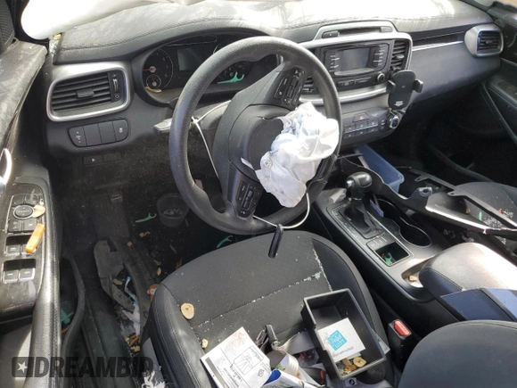 2016 Kia Sorento LX z VIN 5XYPGDA59GG072038, wystawiony jako Copart lot #50221465 z przebiegiem Nie podano mil oraz Szkoda całkowita • Salvage title. Historia ofert i sprzedaży dostępna na DreamBid. Obrazek 8.