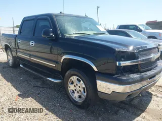 2005 Chevrolet Silverado 1500 LS with VIN 2GCEC13T151401531, listed as a IAAI auction lot 41962535 with 322,265 mi miles. Bid and sale history available at carsss.com. Image 1.