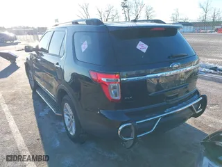 2014 Ford Explorer XLT with VIN 1FM5K8D89EGA00555, listed as a IAAI auction lot 41287417 with 142,952 mi miles. Bid and sale history available at carsss.com. Image 3.