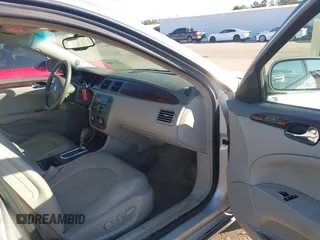2009 Buick Lucerne CXL-4 with VIN 1G4HD57M49U105543, listed as a IAAI auction lot 41274868 with 177,823 mi miles. Bid and sale history available at carsss.com. Image 5.