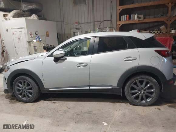 2016 Mazda CX-3 Grand Touring with VIN JM1DKBD73G0123915, listed as a IAAI auction lot 41321226 with 1 mi miles. Bid and sale history available at carsss.com. Image 13.
