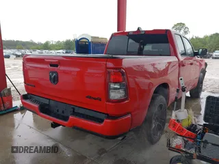 2022 Ram 1500 Big Horn z VIN 1C6RRFBG7NN220702, wystawiony jako IAAI lot #42244874 z przebiegiem 39 799 mil mil oraz . Historia ofert i sprzedaży dostępna na DreamBid. Obrazek 4.