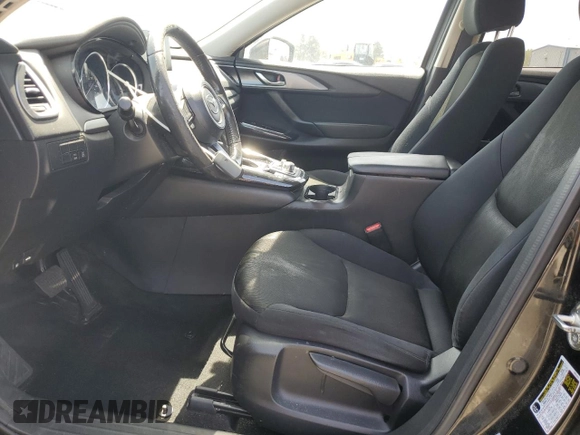 2017 Mazda CX-9 Sport z VIN JM3TCABY6H0131479, wystawiony jako Copart lot #57178805 z przebiegiem 98 698 mil mil oraz Szkoda całkowita • Salvage title. Historia ofert i sprzedaży dostępna na DreamBid. Obrazek 7.