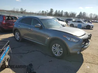 2016 Infiniti QX70 z VIN JN8CS1MW2GM751247, wystawiony jako Copart lot #44901785 z przebiegiem 83 920 mil mil oraz Szkoda całkowita • Salvage title. Historia ofert i sprzedaży dostępna na DreamBid. Obrazek 4.