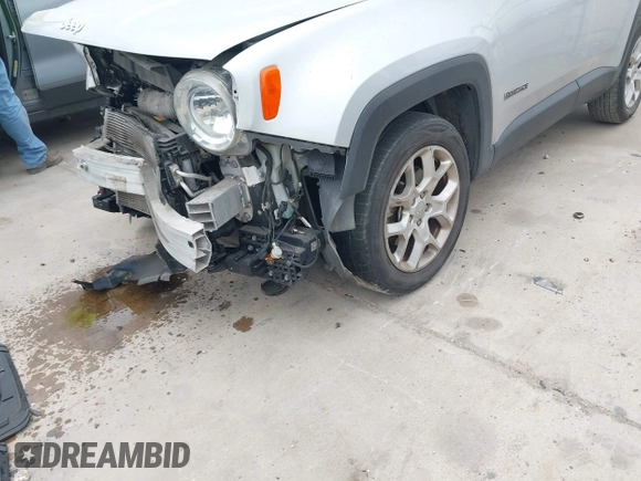 2018 Jeep Renegade Latitude z VIN ZACCJABB6JPH21210, wystawiony jako IAAI lot #42415422 z przebiegiem 79 640 mil mil oraz . Historia ofert i sprzedaży dostępna na DreamBid. Obrazek 6.
